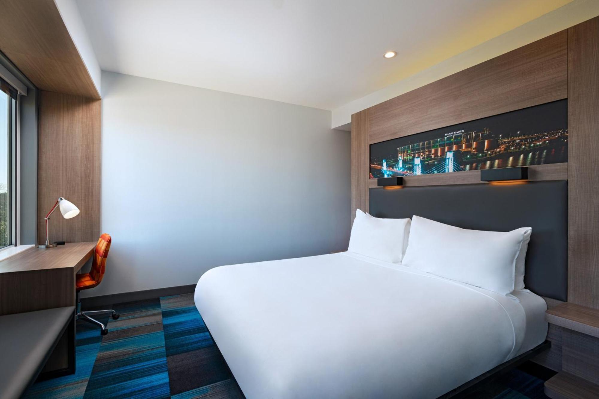 Hotel Aloft Waco Downtown Extérieur photo