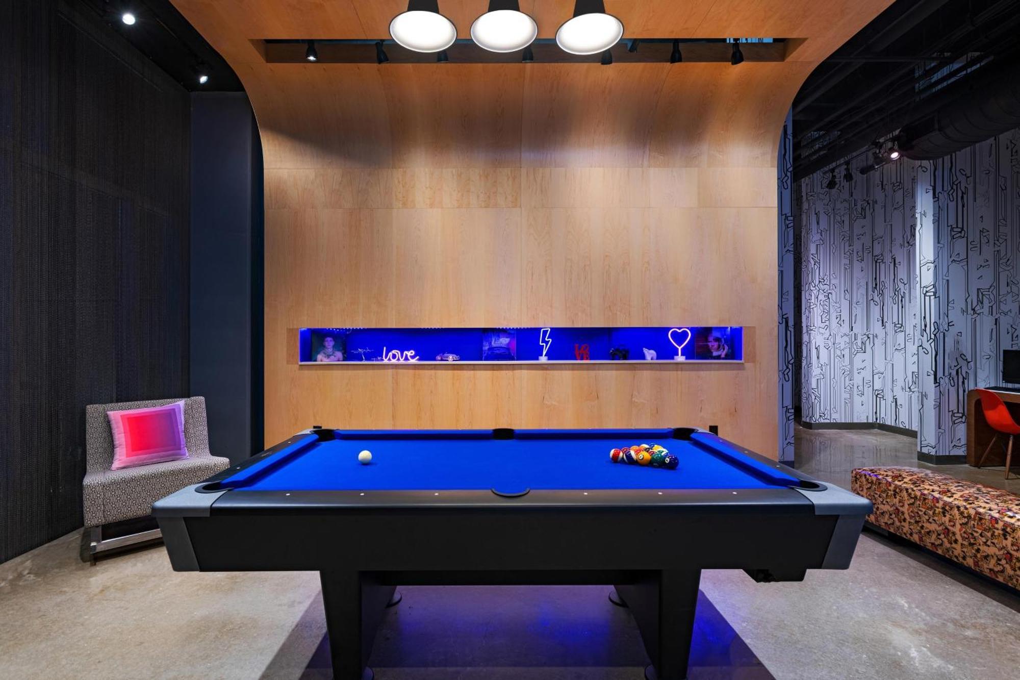 Hotel Aloft Waco Downtown Extérieur photo